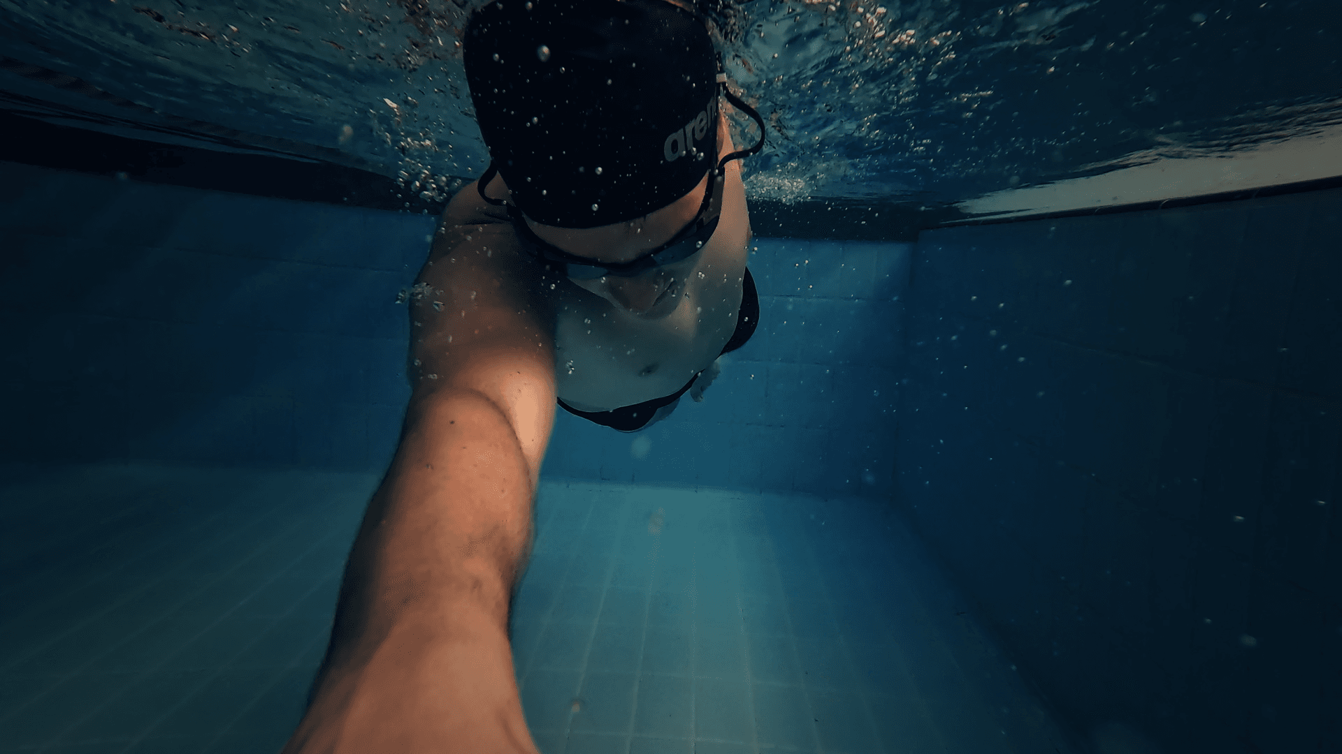 Duarte swimming